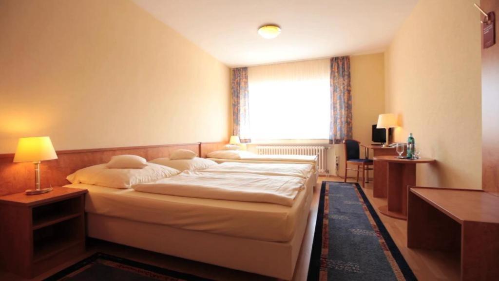 Friends Hotel Kerpen Kerpen  Exterior photo
